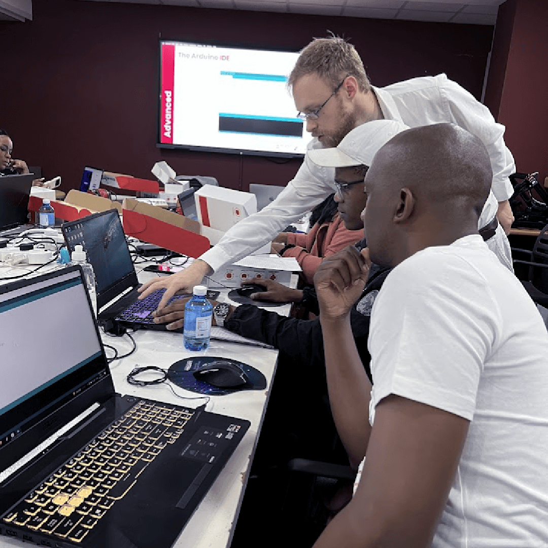 Empowering Educators: Resolute's Transformative Regent and Online Teacher Training.